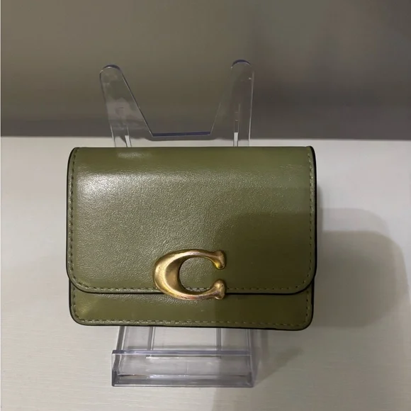 Sold
Coach Bandit Card Case - Picture 1 of 7